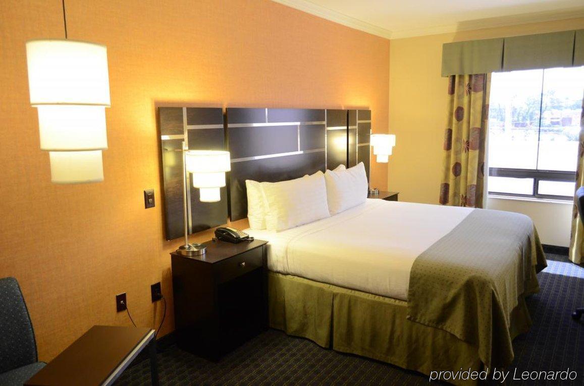 Holiday Inn Houston East-Channelview, An Ihg Hotel Екстер'єр фото