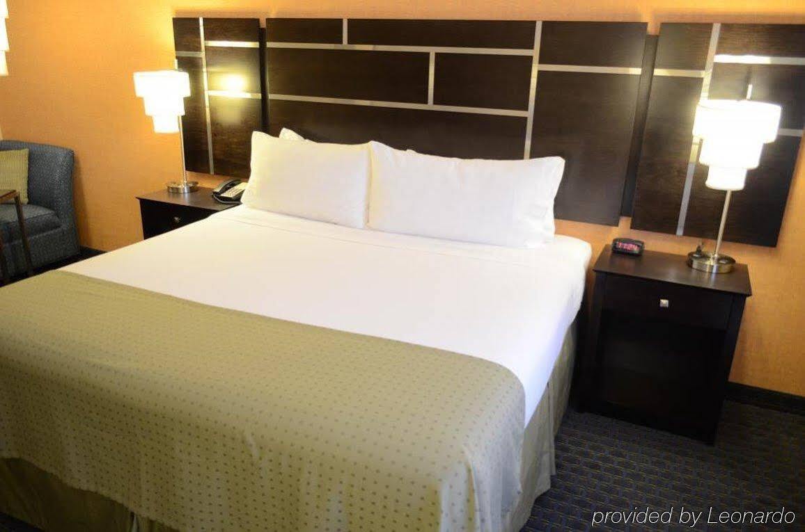 Holiday Inn Houston East-Channelview, An Ihg Hotel Екстер'єр фото